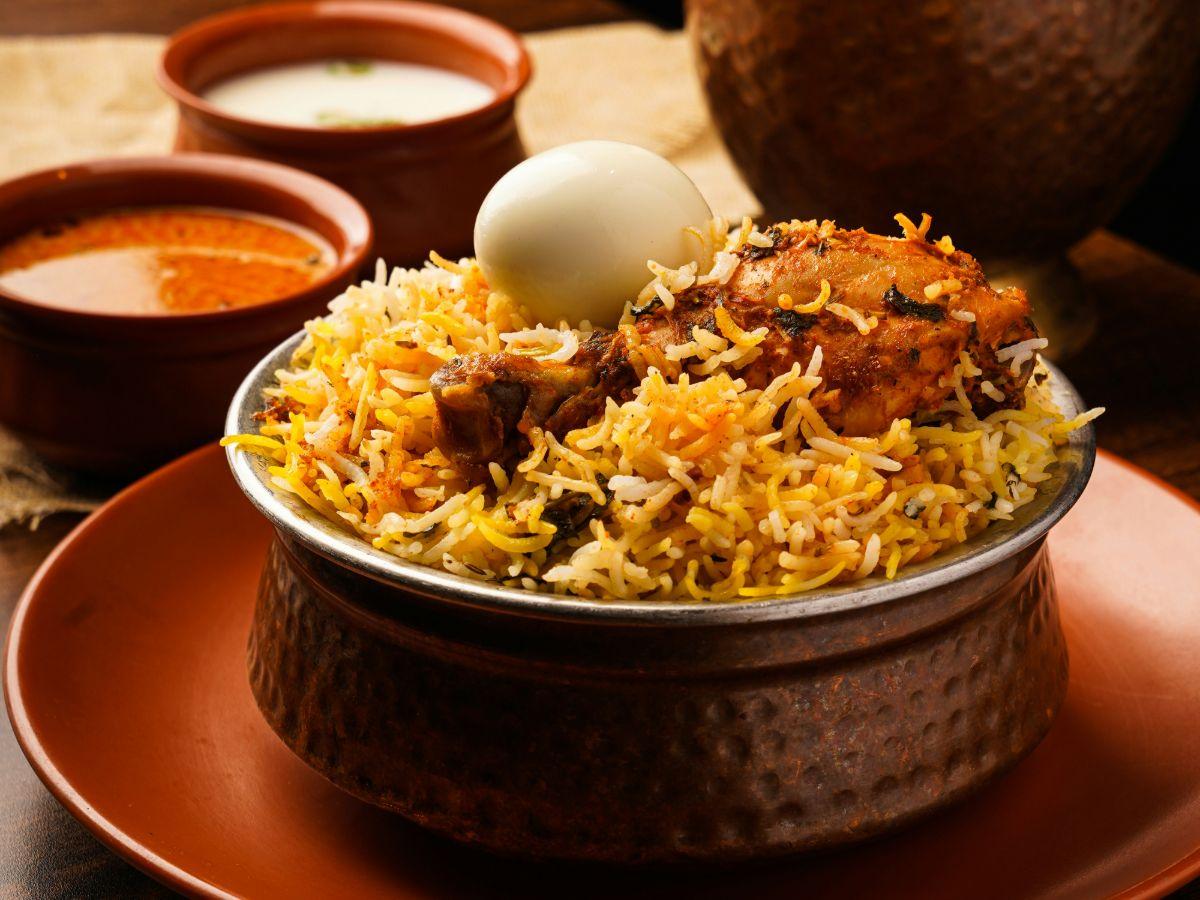 In search of that PERFECT biryani in Hyderabad? This is the only guide you need