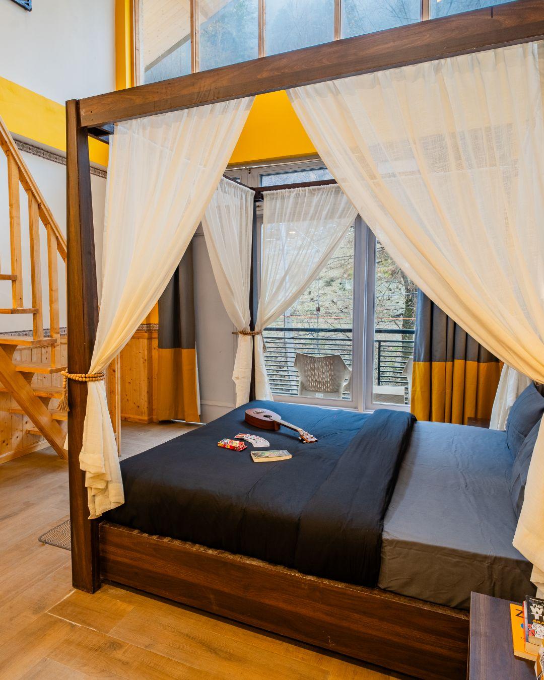 The Hosteller Jibhi