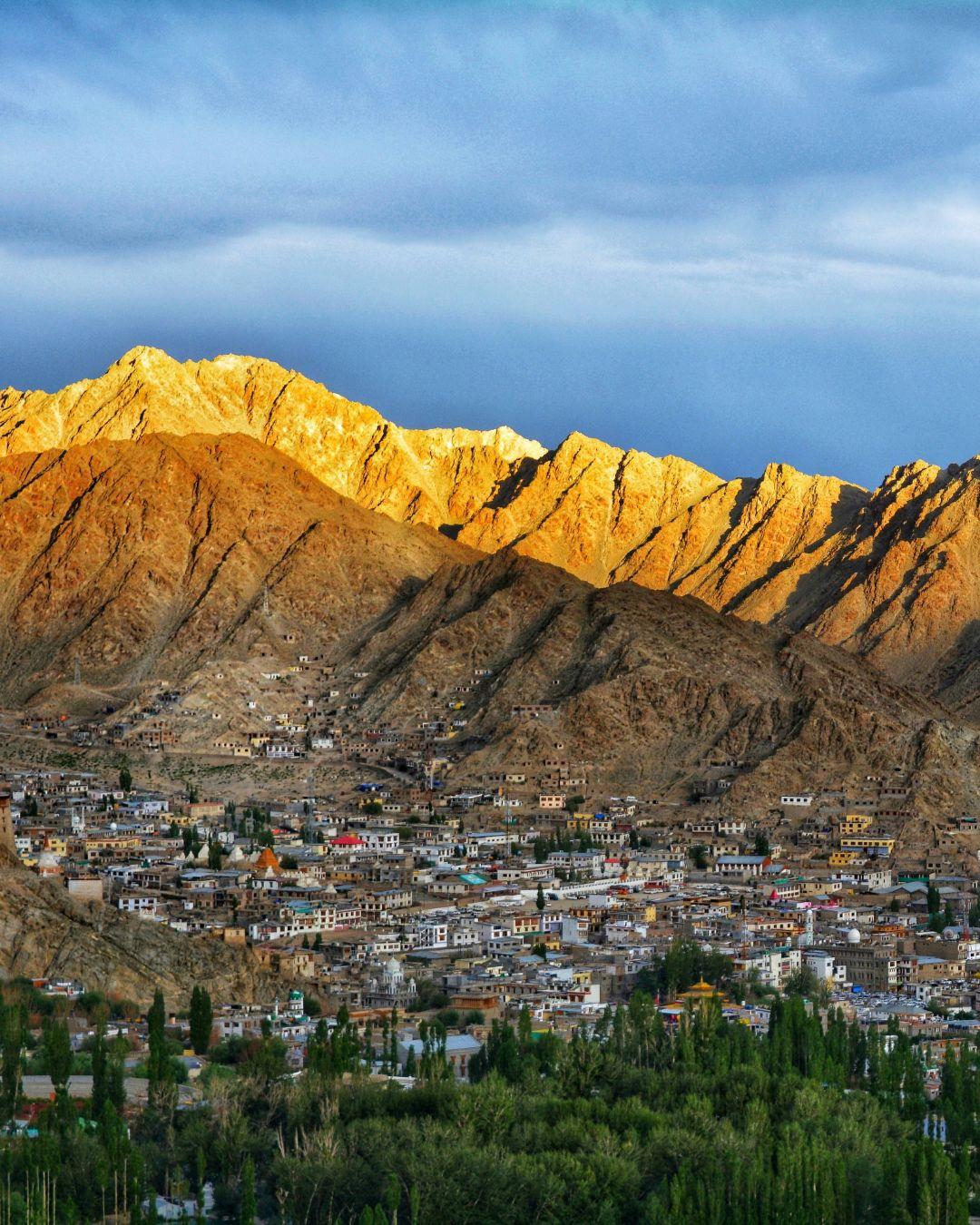 The Hosteller Leh - Hotel Bayshu