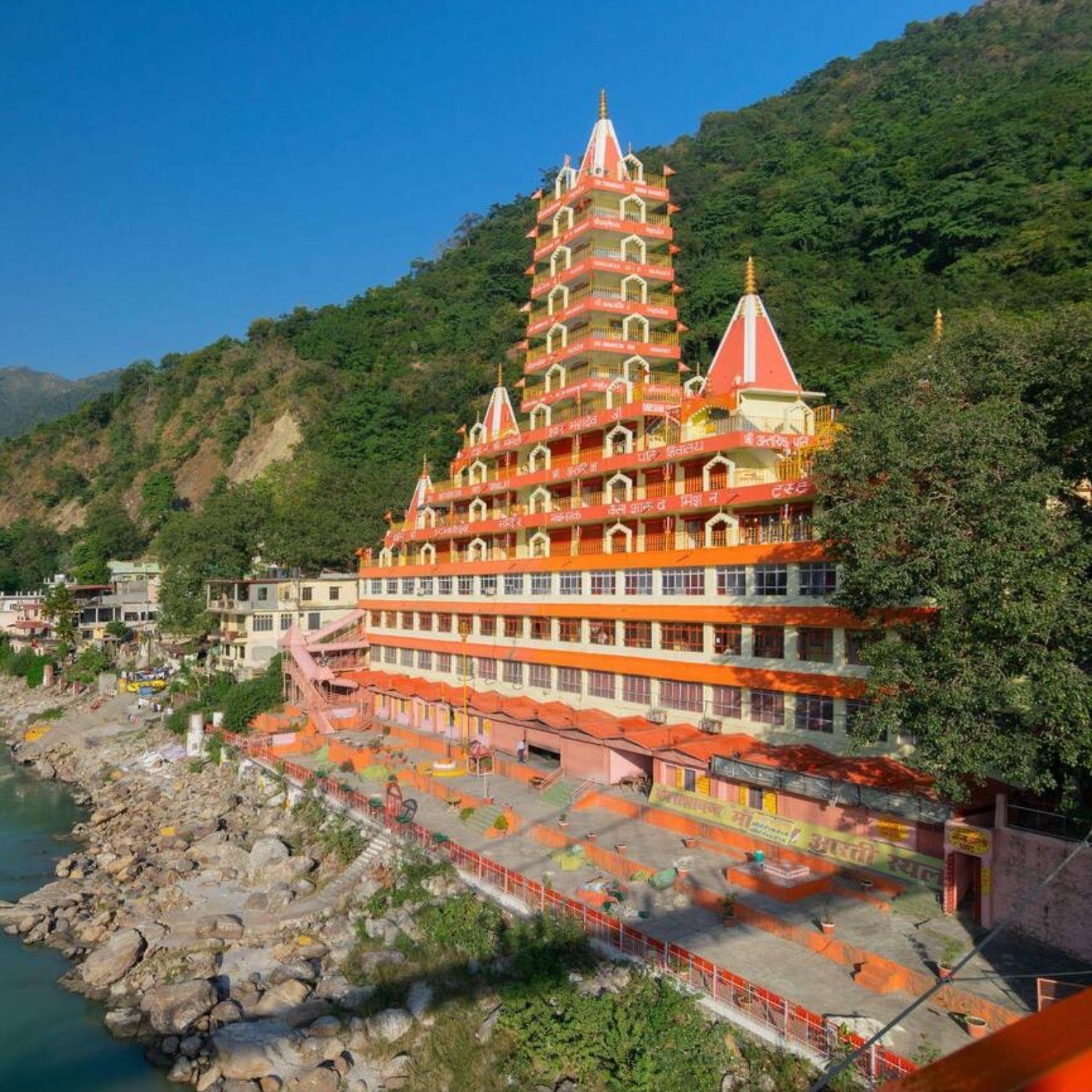 Explore Rishikesh | Stay at The Hosteller