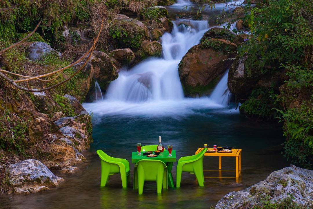 Explore Mussoorie | Stay at The Hosteller