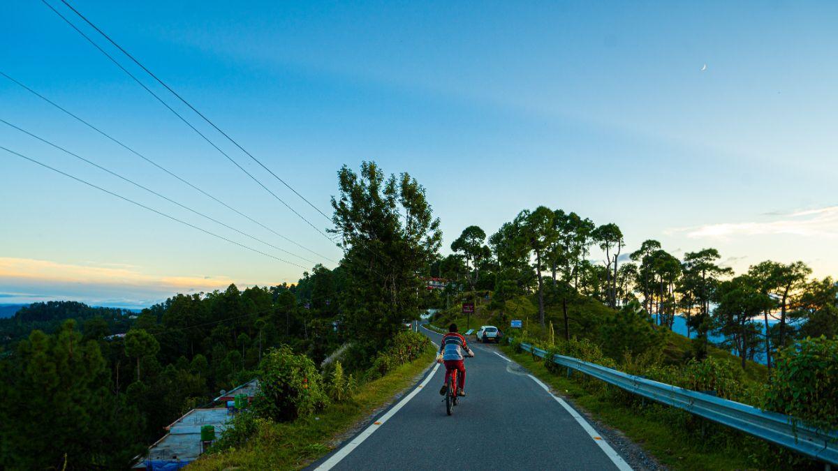 Hostels in Kasar Devi