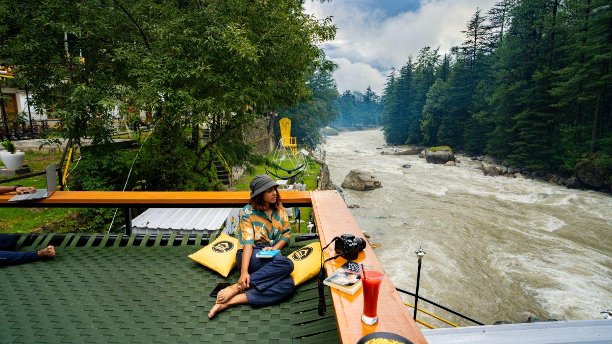 The Hosteller Kasol Riverside