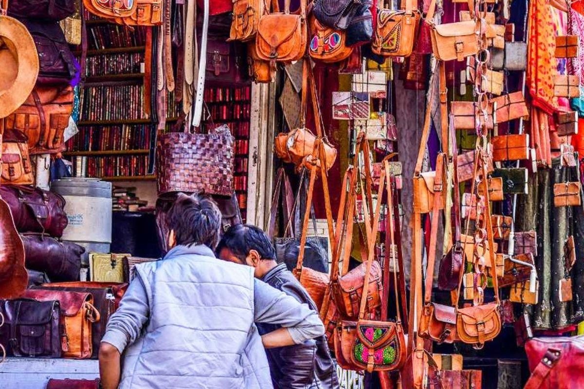 Shopping In Pushkar Is Heavenly - Learn Why